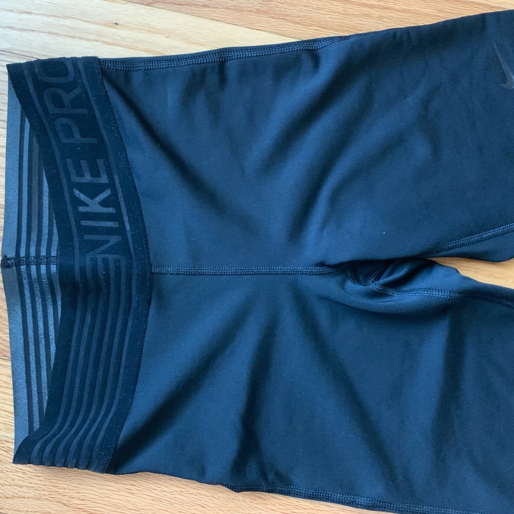 Nike Leggings. Never worn! Great condition.